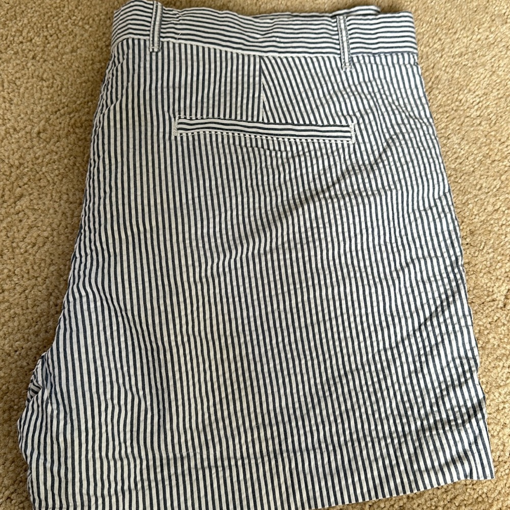 Gap - Picture 2 of 4